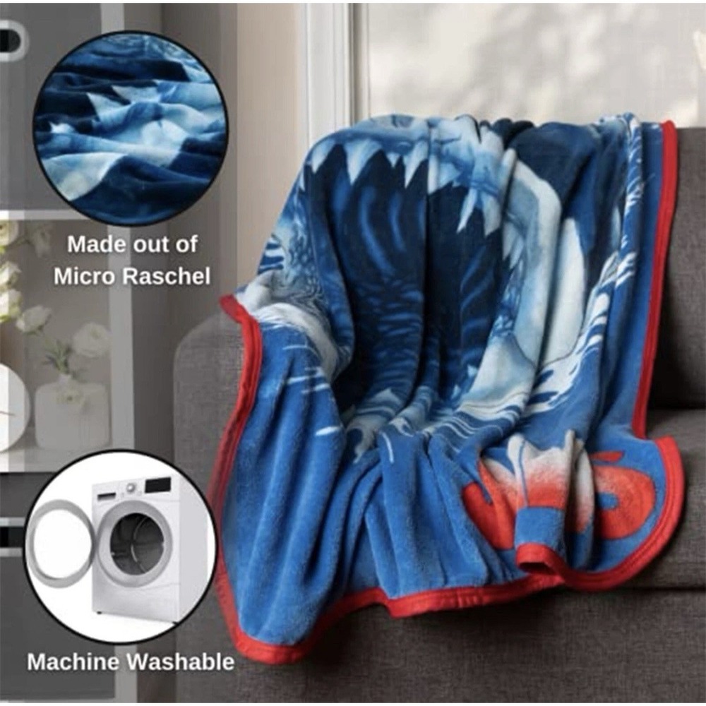 Franco JAWS 46x60 Inch Micro-Plush Throw Blanket Shark Universal Studios NEW - Picture 2 of 7